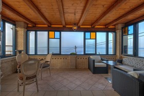 Diamond Suites