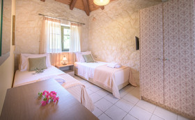 Emerald Villas & Suites
