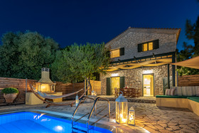 Emerald Villas & Suites