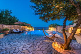 Emerald Villas & Suites