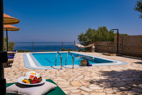 Emerald Villas & Suites