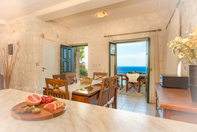 Emerald Villas & Suites
