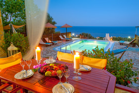 Emerald Villas & Suites