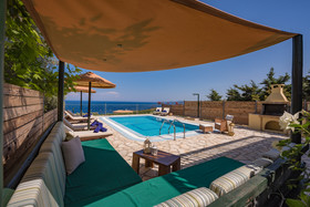 Emerald Villas & Suites