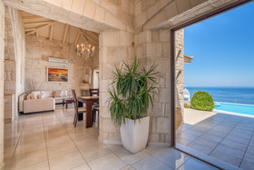Emerald Villas & Suites