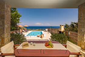 Emerald Villas & Suites