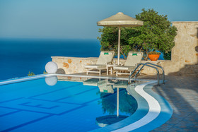 Emerald Villas & Suites