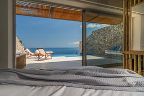 Emerald Villas & Suites