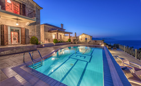 Emerald Villas & Suites