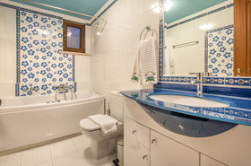 Emerald Villas & Suites
