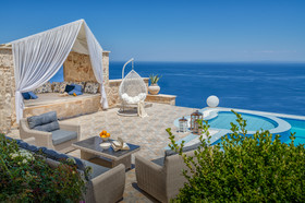 Emerald Villas & Suites