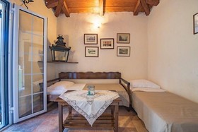 Ilyessa Cottages