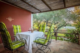 Ilyessa Cottages