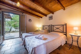 Ilyessa Cottages