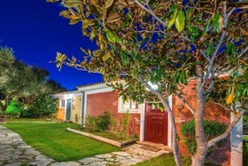 Ilyessa Cottages