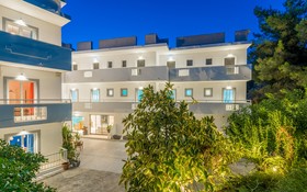 Isola Apartments Junior Suites