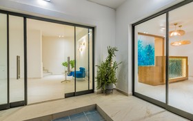 Isola Apartments Junior Suites