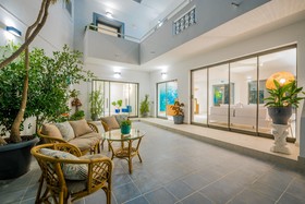 Isola Apartments Junior Suites