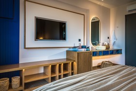 Isola Apartments Junior Suites