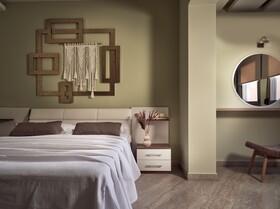 Laura Suites