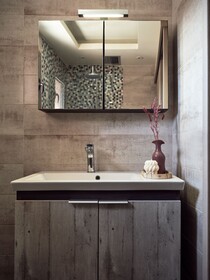 Laura Suites