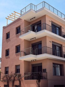 Laura Suites