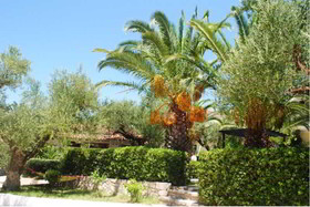 Lofos Strani Hotel