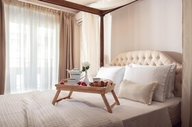 Maison Downtown Luxury Apartments