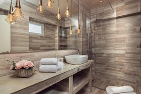 Maison Downtown Luxury Apartments