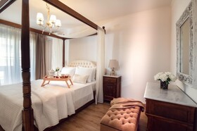 Maison Downtown Luxury Apartments