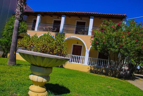 Medousa Apartments
