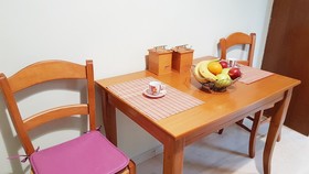 Reggina's Zante House