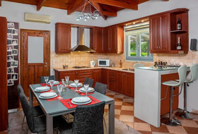 Tsoukalas Residence