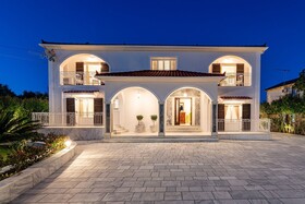 Villa Aigli
