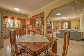 Villa Eleon