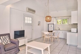 Villa Hera Periyali