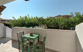 Zefyros Eco Resort