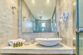 Zefyros Eco Resort