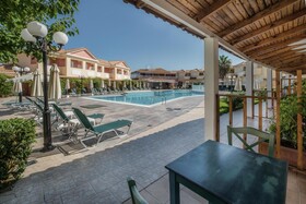 Zefyros Eco Resort