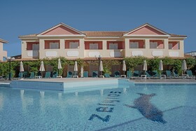 Zefyros Eco Resort