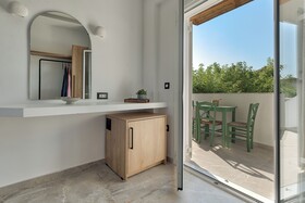 Zefyros Eco Resort