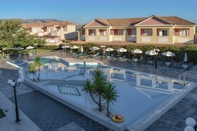 Zefyros Eco Resort