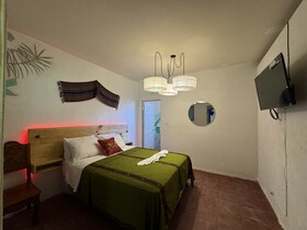 Hotel Panajachel Oasis