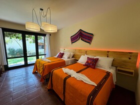 Hotel Panajachel Oasis