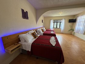 Hotel Panajachel Oasis