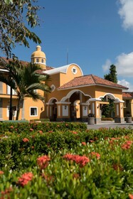 Amatique Bay Hotel