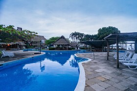 Amatique Bay Hotel