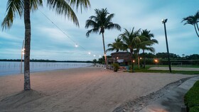 Amatique Bay Hotel