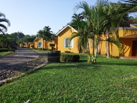 Amatique Bay Hotel