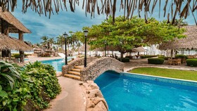 Amatique Bay Hotel